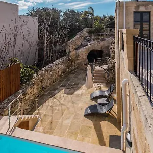  Villa Farmhouse With Pool And Cave